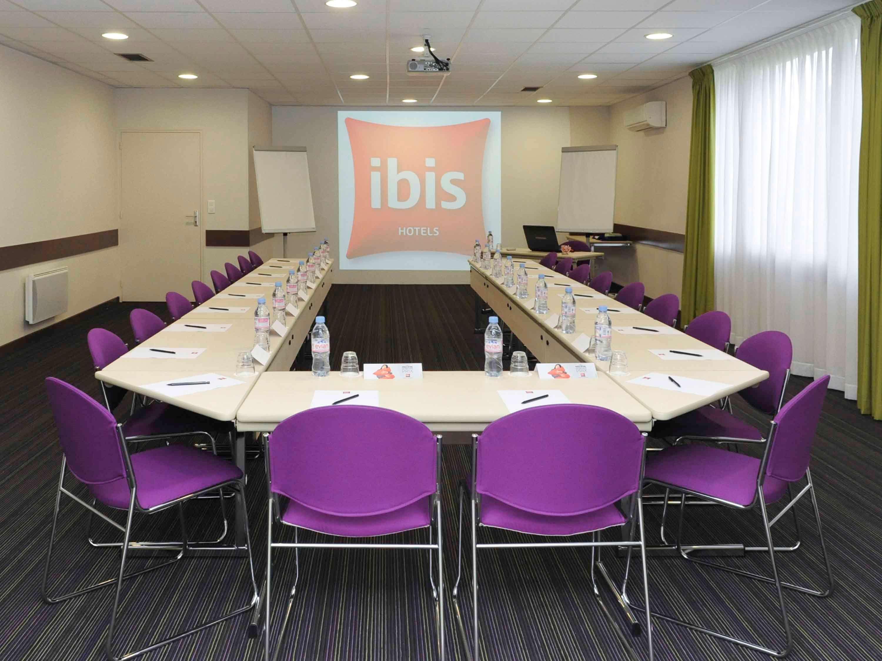 Ibis Chartres Ouest Luce Hotel Exterior foto